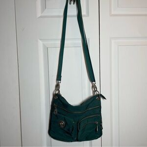 Baggallini crossbody teal green w/yellow interior